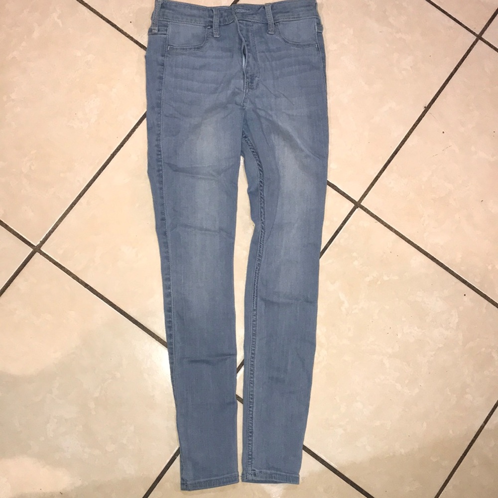 Hollister jeans